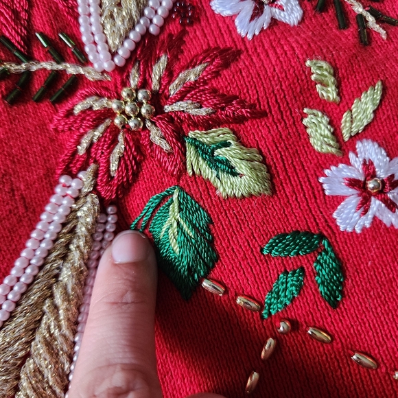 VINTAGE 1980's Hand-Embroidered Christmas Sweater Maurice Sasson MockNeck - Picture 12 of 13